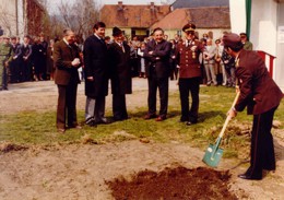 Spatenstich für neues Rüsthaus 1982