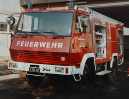 1984 Rüsthaus und Fahrzeugübergabe
