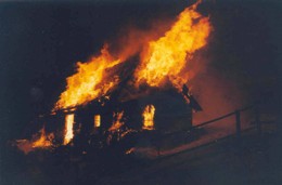 1993 Brand einer Jagdhütte auf der Planalm