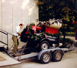 1993 Übergabe der alten Pumpe an die ungarische Feuerwehr in Villany