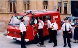 1999 Übergabe des alten KLF an die Feuerwehr in Villany