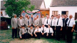 1999 Übergabe des alten KLF an die Feuerwehr in Villany